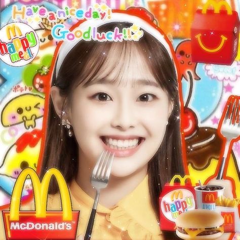 Chuu Selcas, Strawberry Shortcake Characters, Toro Inoue, La Mans, Pale Blue Dot, Cute Hair Colors, Chuu Loona, Brush Drawing, Kawaii Core