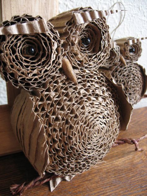 Owl Wall Hanging, Owl Tree, Cardboard Sculpture, Paper Origami, Owl Crafts, Cardboard Art, Recycled Art, Corrugated Cardboard, Owl Art