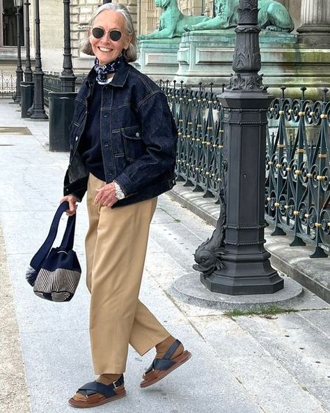 Linda Wright (@lindavwright) • Instagram photos and videos Linda Wright Style 2023, Linda Wright Style, Linda V Wright, Linda Wright, Jackie O Style, Classic Style Outfits, Mum Fashion, Perfect Denim, Italian Dressing