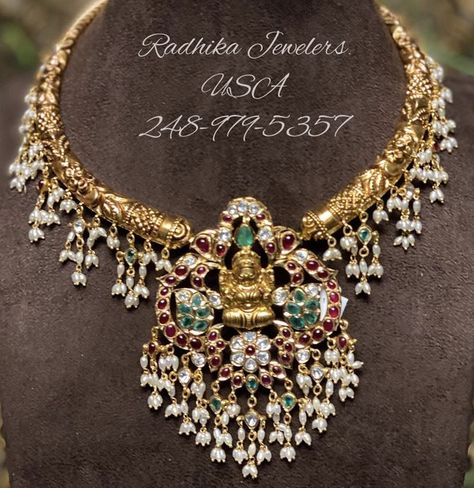 Kante Gold Necklaces Latest, Kante Designs Latest, Kante Jewellery, Kante Gold Necklaces, Diamond Earrings Online, Coral Jewelry Set, Gutta Pusalu, Bridal Necklace Designs, Black Beads Mangalsutra Design