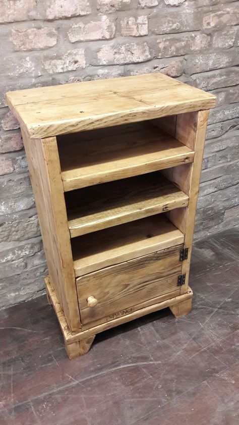 Scaffold Furniture, Transitional Living Room Furniture, Annie Sloan Wax, Pallet Furniture Designs, Driftwood Furniture, Cupboard Shelves, Scaffold Boards, Wash Stand, Wooden Pallet Furniture