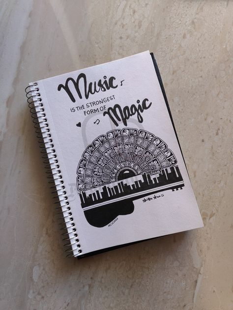 Mandala Art Related To Music, Music Mandala Art With Quotes, Music Mandala Art Easy, Music Drawings Ideas Creative, Music Mandala Art, Music Mandala, Pen Art Doodle, Floral Design Drawing, Mandala Arts