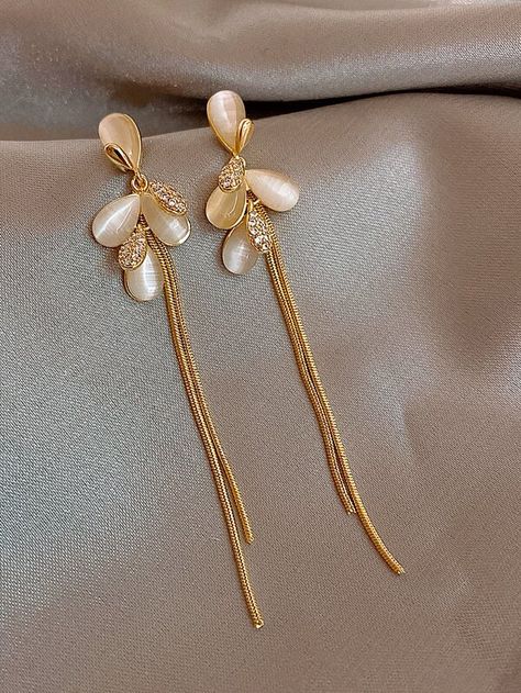 Long Strip Drop Earrings | SHEIN USA Luxury Gold Long Drop Earrings, Elegant Gold-tone Long Drop Jewelry, Elegant Gold Long Drop Linear Earrings, Luxury Gold Long Drop Linear Earrings, Luxury Gold-tone Dangle Linear Earrings, Long Pearl Earrings, Earrings Aesthetic, Long Gold Earrings, Indian Jewellery Design