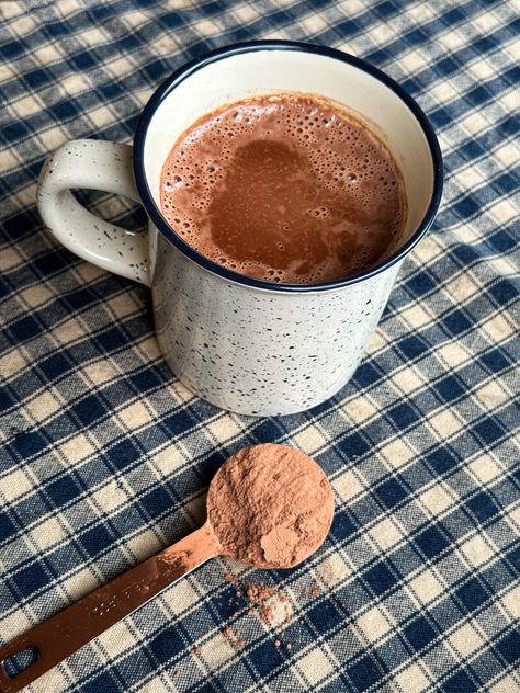 Bone Broth Hot Chocolate - Blessed Pursuit of Motherhood Bone Broth Coffee, Bone Broth Hot Chocolate, Hot Chocolate Toppings, Bone Broth Powder, Crockpot Hot Chocolate, Organic Maple Syrup, Beef Bone Broth, Caramel Syrup, Beef Bones