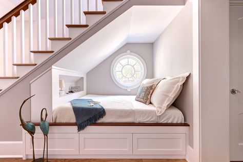 Dustin Peck Photography | Bunk Under Stairs | Southern Studio Interior Design Stairs Nook, Bed Under Stairs, Under Stairs Nook, Room Under Stairs, Stair Nook, تحت الدرج, Under Stair, Open Trap, Stairs Storage