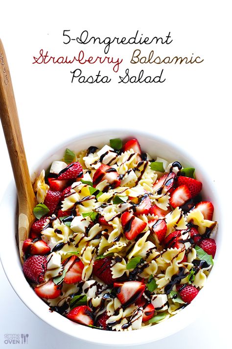 "5 Ingredient Strawberry Caprese Pasta Salad" | @Ali Ebright (Gimme Some Oven) #easy #recipe #vegetarian Strawberry Pasta, Strawberry Caprese, Balsamic Pasta, Fusion Recipes, Caprese Pasta Salad, Caprese Pasta, Gimme Some Oven, Breakfast And Brunch, 5 Ingredient