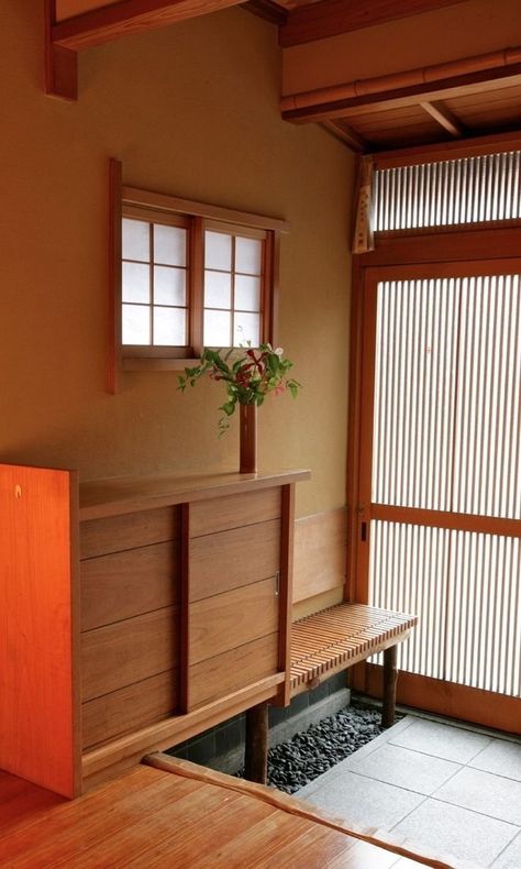 Japanese Entryway, Casa Fantasy, Modern Japanese Interior, Japanese Apartment, Japan Interior, Japanese Home Design, Japanese Style House, Japanese Interiors, Japanese Room