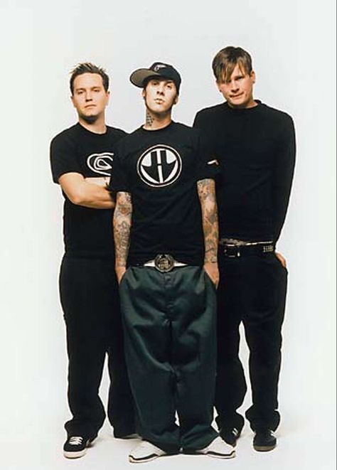 Skater Boy Outfits 90s, Blink 182 Funny, Blink 182 Wallpaper, Blink 182 Lyrics, Blink 182 Tom Delonge, Blink 182 Tom, Tom Delonge, Punk Culture, 90s Fashion Men