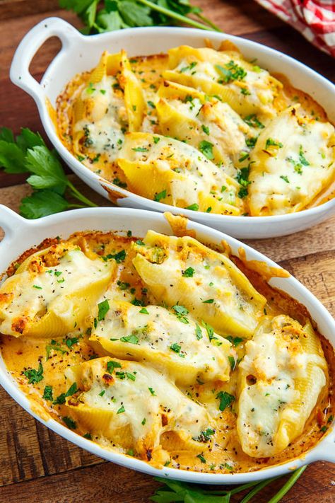 Cajun Chicken Alfredo Stuffed Shells Impressive Meals For Guests, Impressive Dinner For Guests, Chicken And Broccoli Stuffed Shells, Broccoli Stuffed Shells, Chicken Alfredo Stuffed Shells, Alfredo Stuffed Shells, Chicken Stuffed Shells, Cajun Chicken Alfredo, Stuffed Pasta