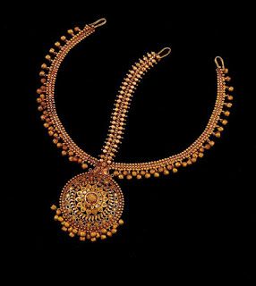 A Sirkar, Gold Matha Patti, Matha Patti Bridal, Traditional Bridal Jewelry, Matha Patti, Gold Necklace Indian Bridal Jewelry, Gold Bridal Jewellery Sets, Cleaning Silver Jewelry, Maang Tikka