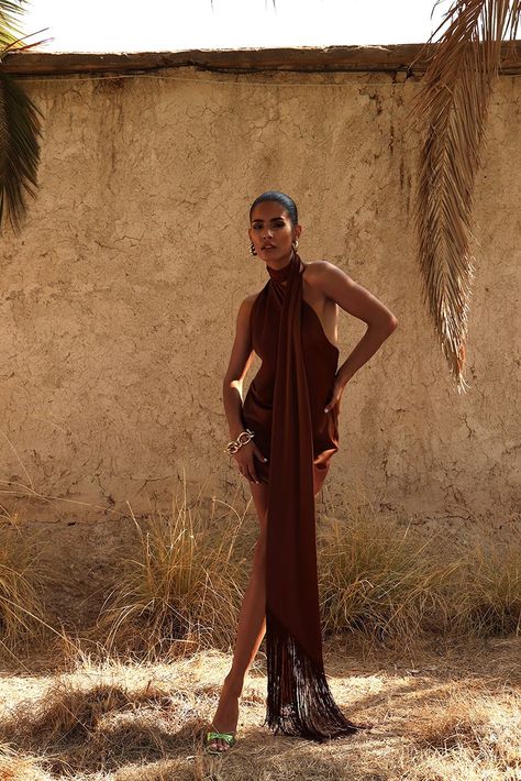 Brown Dress Long, Flattering Maxi Dress, Rara Avis, Rat And Boa, Soft Tailoring, Spring Outfits 2022, Brown Satin, Split Skirt, Outfits 2022