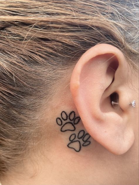 Paw Neck Tattoo, Ear Tattoo Paw Print, Paw Prints Behind The Ear Tattoo, Paw Print Tattoo Behind Ear, Cat Paw Print Tattoo, Short Natural Nails, Cat Tat, Back Of Neck Tattoo, Cat Paw Print