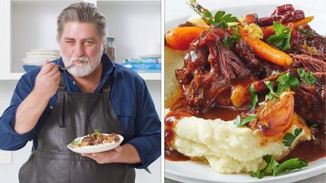 Matt Preston recreates beef a la mode family recipe in slow cooker | The Courier Mail Matt Preston, Steak Pie, Custard Cake Recipes, Best Pressure Cooker, Best Slow Cooker, Braised Beef, Slow Cookers, Best Sandwich, Pasta Bake