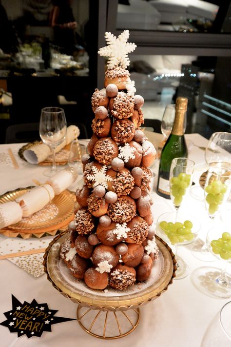 Christmas Croquembouche Croquembouche Christmas, Christmas Croquembouche, Wedding Croquembouche, Doughnut Tower, Christmas Cookie Cake, Christmas Cookie Box, Yule Log Cake, Baking Basics, Christmas Food Dinner