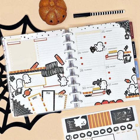 Happy Planner Dashboard, Dashboard Layout, Planner Themes, Planner Board, Halloween Layout, What Is Halloween, Halloween Week, Happy Planner Layout, Planner 2022