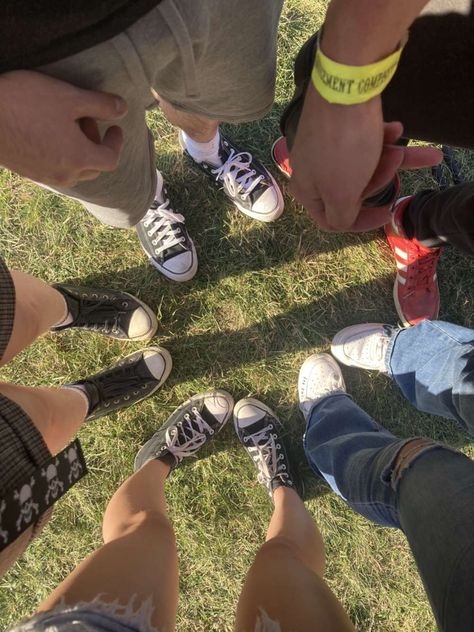 friends gathered in circle and looking like goofs Circle Of Friends Picture For Gc, Circle Of Friends, Friends Gathering, Friend Pictures, Vision Board, Hair Cuts, Pins, Quick Saves