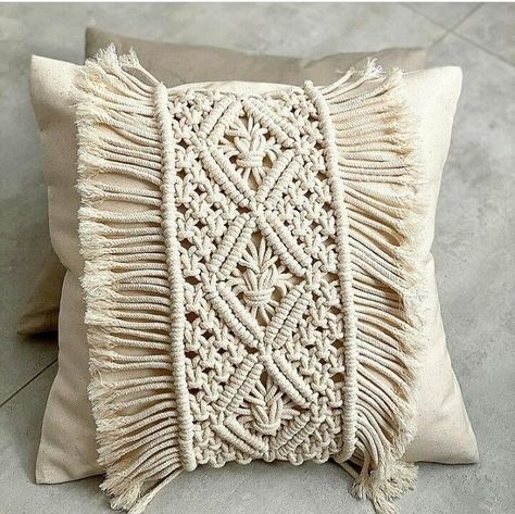 Macrame Cushion, Macrame Pillow, Cushion Tutorial, Tutorial Macramé, Braided Rug Diy, Makramee Diy, Macrame Wall Hanging Diy, Macrame Wall Hanging Patterns, Bantal Sofa