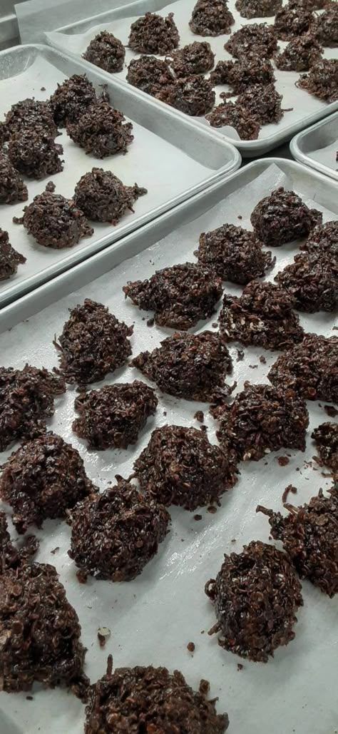 Spider Cookies Haystack Cookies, Chocolate No Bake, Chocolate Drop Cookies, Chocolate No Bake Cookies, Spider Cookies, Macaroon Cookies, Pie Cookies, Drop Cookies, Cookies Chocolate