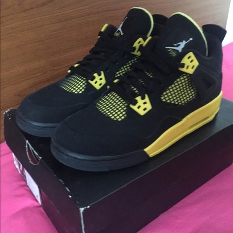 Yellow Shoes Jordans, Jordan 4 Black And Yellow Outfit, Black And Yellow Jordan 4s Outfit, Yellow Jordan 4s Outfit, Black And Yellow Sneakers, Yellow And Black Outfits For Women, Yellow Jordan 4 Outfit Women, Jordan 4 Black And Yellow, Black And Yellow 4s Outfit