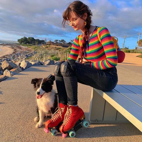 Emily ✌🏼 en Instagram: “(90/365) Second skate from day 90 🥰because when mum asks if you want to take the puppy to the beach for a skate the answer is always yes…” Roller Skating Hairstyles, Roller Skating, The Beach, Puppies, Hair Styles, Quick Saves, Instagram