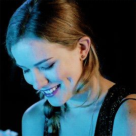 Willa Fitzgerald Gif, Emma Duval, Jessica Van, Willa Fitzgerald, Scream Tv Series, Mtv Scream, Female Ocs, Book Editor, Ain't No Sunshine