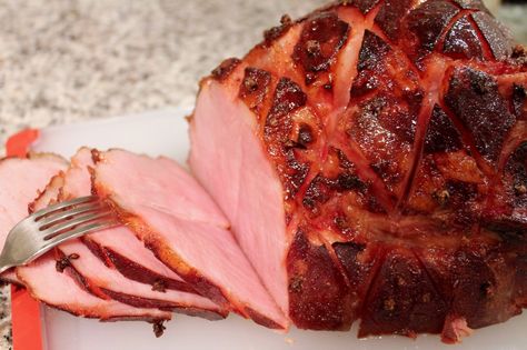 Honey Baked Ham Copycat, Honey Baked Ham Recipe Copycat, Copycat Honey Baked Ham, Thanksgiving Ham, Honey Baked, Honey Baked Ham, Family Friendly Recipes, Baking With Honey, Copykat Recipes