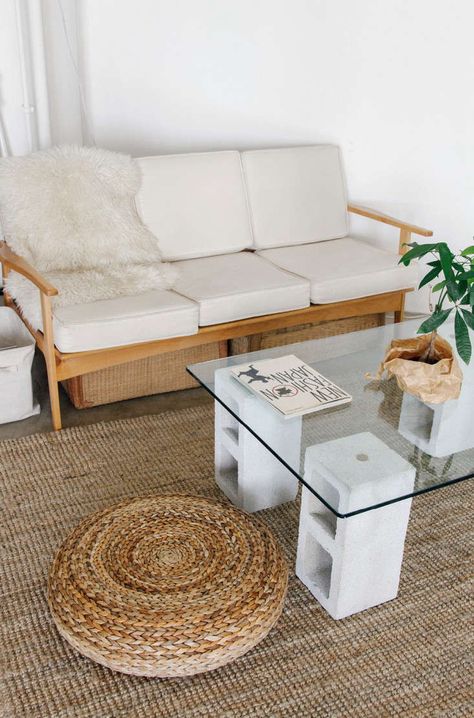 Cinder Block Furniture, Trendy Coffee Table, Concrete Coffee Table, Simple Coffee Table, Diy Holz, Diy Coffee Table, Studio Interior, Elegant Furniture, Household Furniture