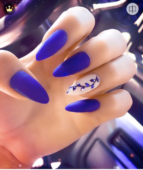 Fancy Navy Nails, Cobalt Blue And White Nails, Sapphire Nails Acrylic, Royal Blue Nails Designs Coffin, Blue And White Nails Acrylic, Royal Blue Almond Nails, Royal Blue Nails Designs, Sapphire Nails, Blue And White Nails