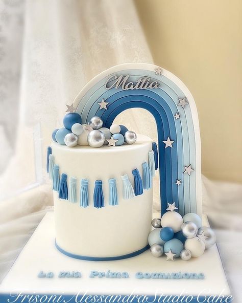 Blue Drip Cake, Rainbow Cake Decoration, Christening Cake Boy, Boys 1st Birthday Cake, Cake Boy, Fruit Cake Christmas, Unicorn Birthday Cake, 1st Birthday Cakes, Baby Boy Cakes