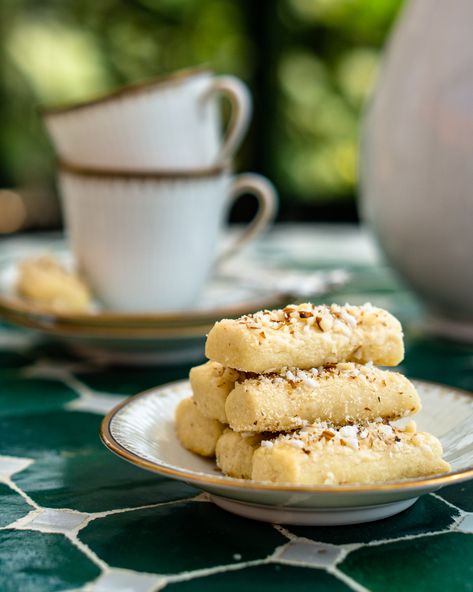 Swedish Treats, Swedish Cookies, Cardamom Cookies, Swedish Cuisine, Finnish Recipes, Finger Cookies, International Desserts, Norwegian Food, Scandinavian Food