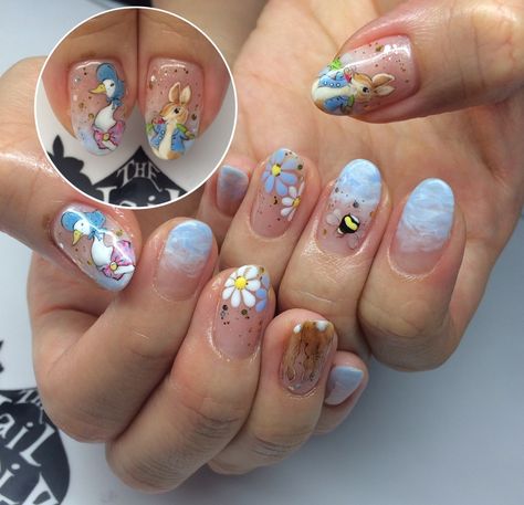 Look at these beautiful Peter Rabbit nails! Perfect nail art for spring and Easter. Easter Fingernails, Rabbit Nails, Nail Art For Spring, Art For Spring, Fingernail Art, Peter Rabbit Party, Easter Nail, Bunny Nails, Easter Nail Art