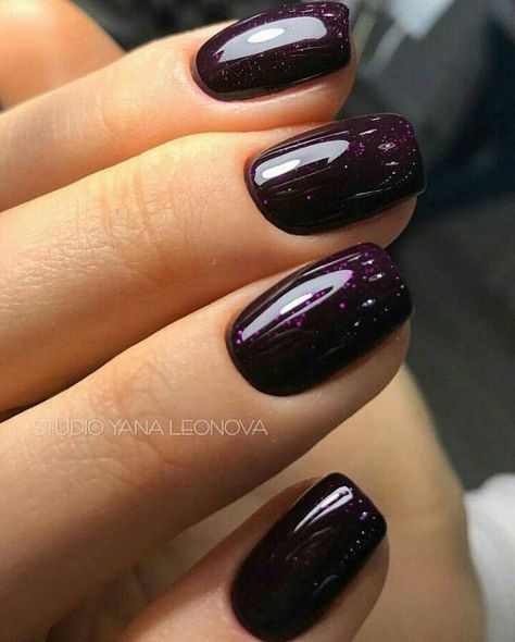 Love this color Unghie Sfumate, Nagellack Trends, Purple Nail, Her Nails, Thanksgiving Nails, Dark Nails, Get Nails, Dipped Nails, Purple Nails