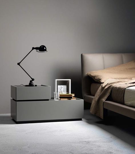 Sirio | Zelari.es Nightstand Design, Floating Bedside Table, Modular Sofa Design, Bedside Table Design, Bedroom Design Inspiration, Прикроватные Тумбочки, Modern Bedroom Design, Night Stand, White Bedding