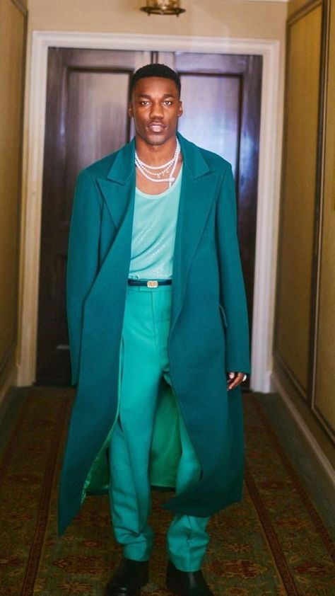 Met Gala Mens Fashion, Mens Gala Outfits, Men Gala Outfit, Gala Outfit Men, Gala Outfit, Mens Editorial, Fire Fits, Androgynous Fashion, Ruffle Shirt