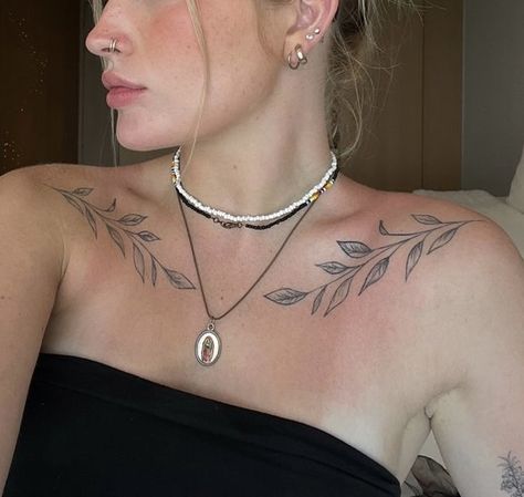 Collar Bone Leaves Tattoos For Women, Leafs On Collar Bone Tattoo, Vine Collar Bone Tattoos For Women, Laurel Collar Bone Tattoo, Collarbone Plant Tattoo, Vine Tattoos Collar Bone, Collarbone Vine Tattoos, Leaves Tattoo Collar Bone, Plant Collar Bone Tattoo