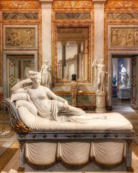 Ancient Greece Aesthetic, Italian Sculpture, Sculpture Fountain, Famous Sculptures, Antonio Canova, Italian Sculptors, Mannequin Art, Rennaissance Art, Greek Sculpture