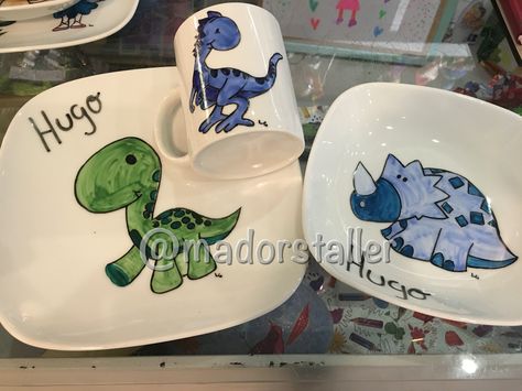 Dinosaurs. Handpainted Dinosaur Pottery Painting Ideas, Diy Pottery Painting, Clay Mugs, Painted Plates, Diy Pottery, Cute Dinosaur, Plate Design, Pottery Ideas, Ceramic Design