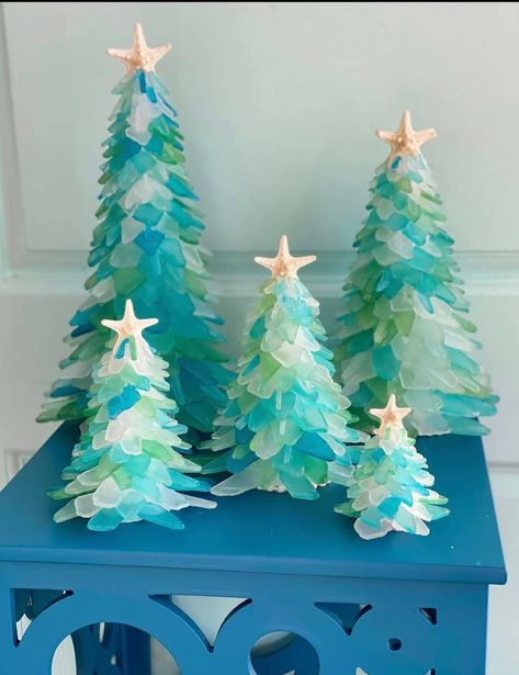 Sea Glass Christmas Trees, Christmas Trees Diy, Glass Christmas Trees, Sea Glass Diy, Trees Diy, Sea Glass Christmas, Sea Glass Art Diy, Sea Glass Art Projects, Beach Glass Crafts