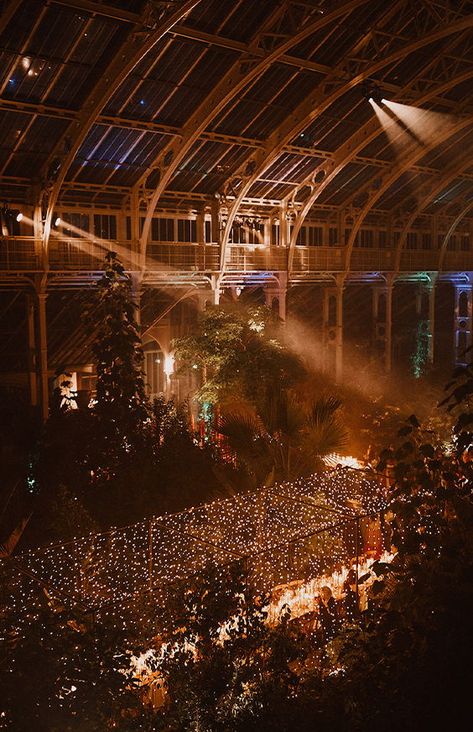 Kew Gardens Wedding, Kew Gardens London, Victorian Greenhouses, Garden Wedding Venue, Celebrity Wedding, Best Wedding Planner, Magical Garden, Luxury Wedding Planner, Luxury Event