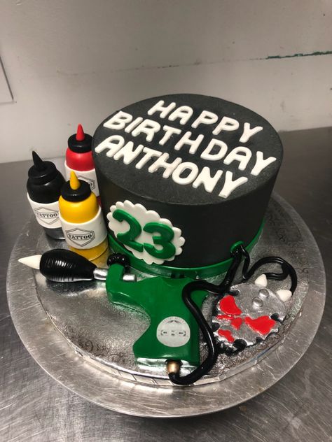 Fondant Ink bottles with tattoo gun Plumber Cake Ideas, Fondant Cigars Tutorial, Happy Birthday Anthony, Tattoo Cake, Baking Therapy, Artist Cake, Birthday Tattoo, With Tattoo, B Tattoo