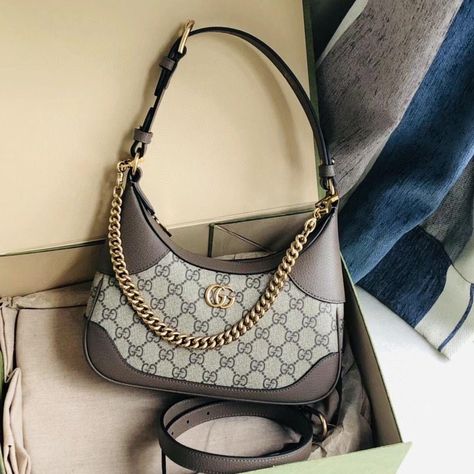 Gucci Bags Handbags, Luxury Lifestyle Girly, Expensive Bag, Bags Trendy, My Style Bags, Luxury Bags Collection, Luxurious Lifestyle, Handbag Essentials, Ysl Shoes