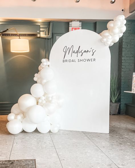 Finally got to work with @poppiesflowercart on this beautiful setup for todays Bridal Shower 🤍💍 Venue: @osteriacrescendo Bridal Shower Backdrop Pink, Elegant White Bridal Shower Ideas, Bridal Shower Gift Backdrop, Simple Bridal Shower Photo Backdrop, Easy Bridal Shower Backdrop Ideas, Bridal Shower Balloons Backdrop, Bridal Shower Ideas Backdrop, Bridal Shower Inspiration Decor, Bridal Shower Balloon Garland