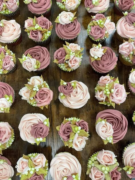 Dusty Rose Bridal Shower Cake, Rose Gold Wedding Cupcakes, Babyshower Cupcakes For Girl, Boho Flower Cupcakes, Boho Baby Shower Cupcakes Girl, Baby In Bloom Cupcake Ideas, Rose Garden Baby Shower Theme, Baby Girl Cupcake Ideas, Baby Shower Cupcakes For Girl