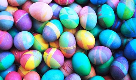 A few  Easter-inspired jokes you can crack out. Making Easter Eggs, Easter Wallpaper, Happy Easter Everyone, About Easter, Easter Traditions, Coloring Easter Eggs, Diamond Mosaic, Easter Colors, Mosaic Diy