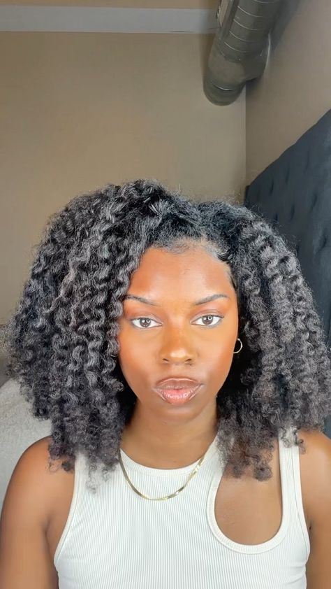 andreawiththecurls on Instagram: Fluffy twist out for the win! This was on blown out hair with a shea butter based cream! #hairtutorial #kinkyhair #4ahair #4bhair… Fluffy Twist Out, Twist Out On Blown Out Hair Natural, Twists On Blown Out Hair Natural, Mini Twist On Blown Out Hair, Blown Out Afro, Dominican Blow Out On Natural Hair Before And After, 4a Hair, 4b Hair, Natural Hair Weaves