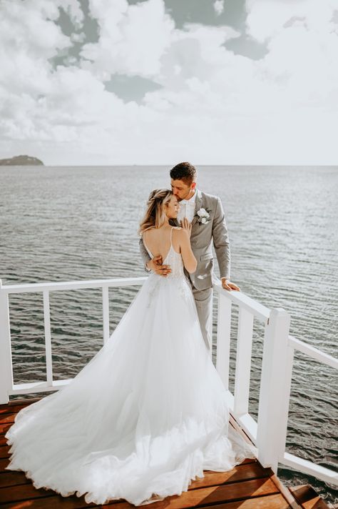 Destination Wedding Pictures, Cruise Wedding Photos, Sandals Resort Wedding, Groom Destination Wedding, Destination Wedding Colors, Nashville Bride, Destination Wedding Photos, Photos Poses, Cruise Wedding