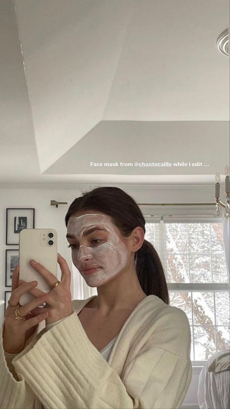 #skincare #skincareroutine #selfcare #selflove #selfloveclub #pinterest #inspiration Face Mask Aesthetic, Vogue Beauty, Healthy Lifestyle Inspiration, Instagram Inspo, Instagram Story Ideas, Face Skin, Clean Beauty, Beauty Care, Clear Skin