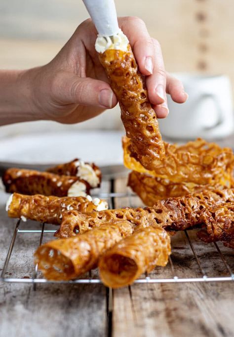 Brandy Snaps with Chantilly Cream Brandy Snaps, Desert Ideas, Lace Cookies, Food Project, Chantilly Cream, Food Projects, Cheese Boards, Home Grown, Golden Syrup