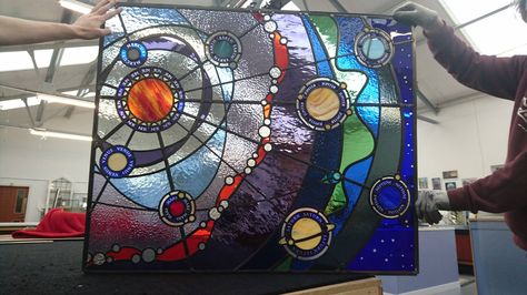 Solar System Stained Glass Mobile, Mosaic Windows, House Numbers Diy, Cd Diy, Glass Mobile, Glass Inspiration, Stained Glass Diy, Interesting Buildings, Stained Glass Crafts