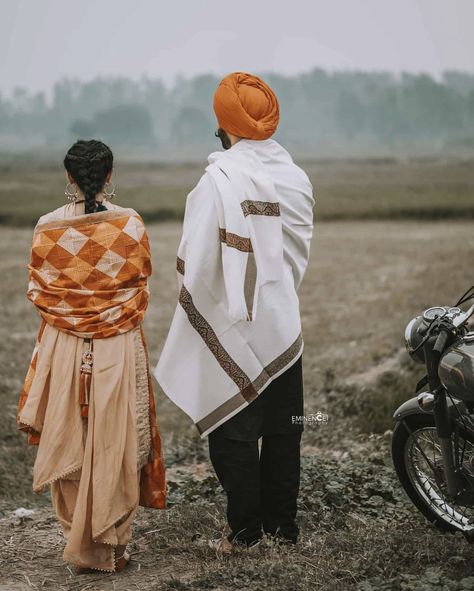 Sikh Wedding Photography, Love Dp, Punjabi Wedding Couple, Friendship Photography, Pre Wedding Photoshoot Outfit, Punjabi Couple, Indian Wedding Couple Photography, Couple Sketch, Theme Tattoo